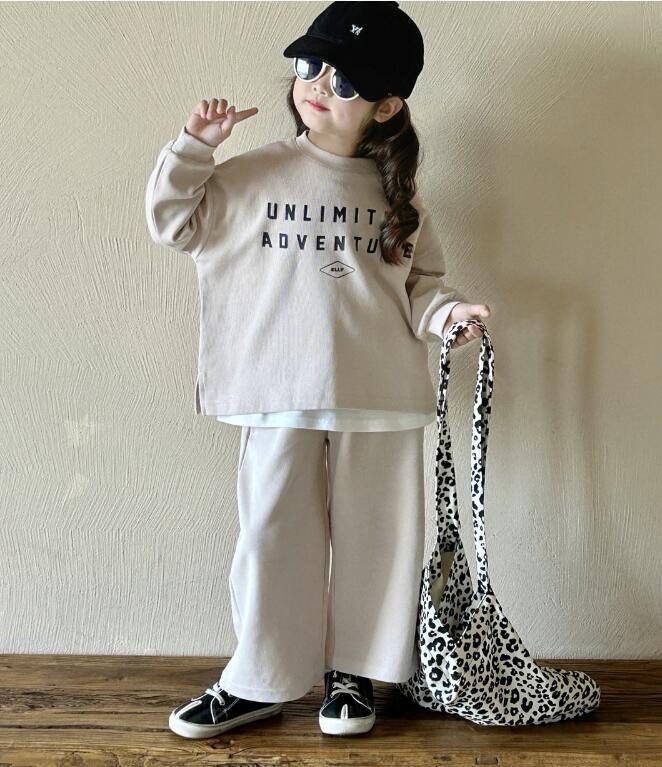 2024年新品★子供服 　トップス+ズボン　セットアップ